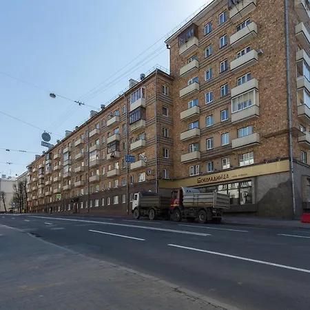 Апартаменты Gorodskoy Val 9 *